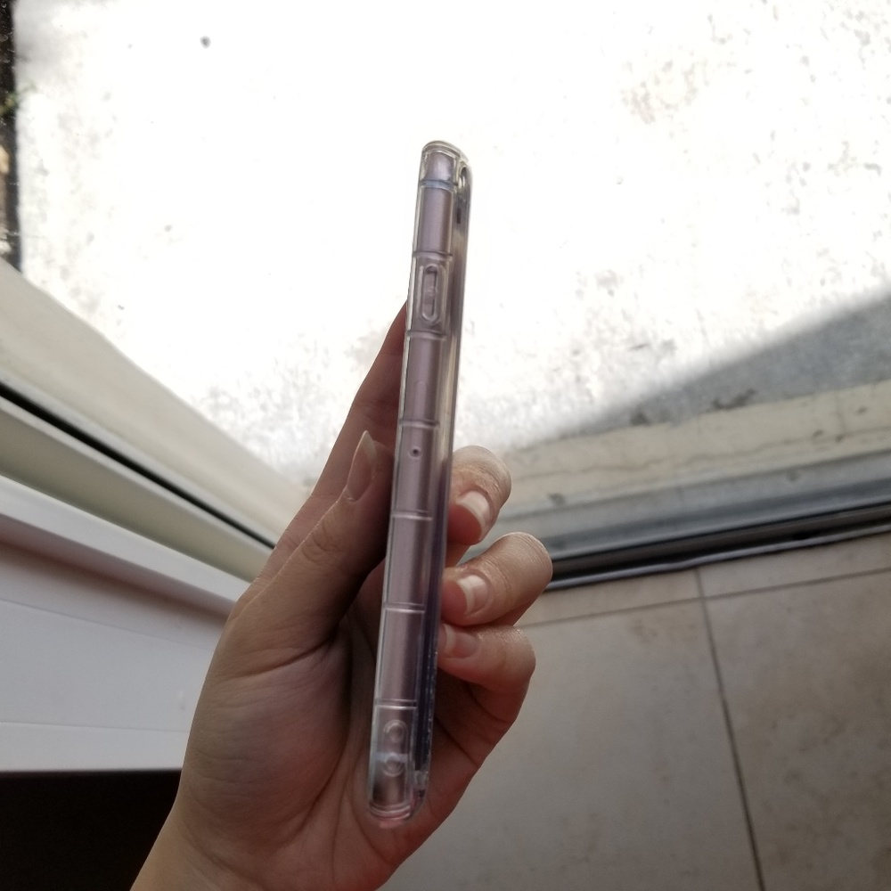 iPhone Silver Holographic Glitter Case - Picture 3 of 4